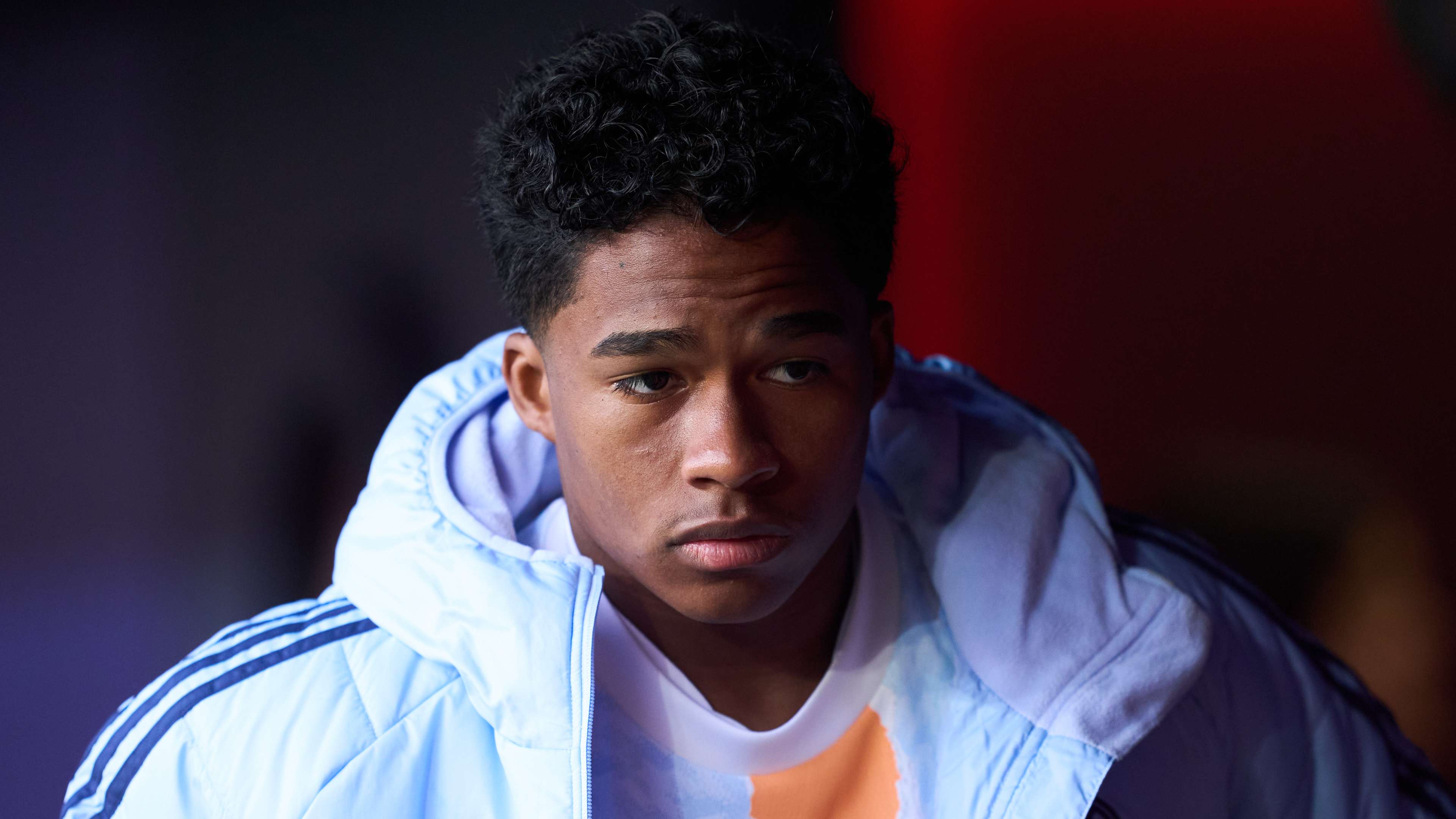 一顆冉冉升 一顆冉冉升